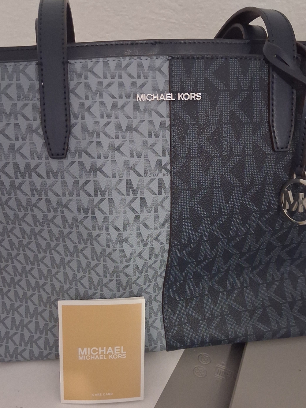 Michael Kors Men's Signature Two-Tone Tote Bag - Black/Gray